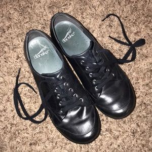 dansko emma work sneaker